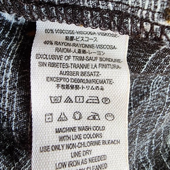 FREE PEOPLE Paisley Ruffle Romper Size SMALL - Picture 9 of 9